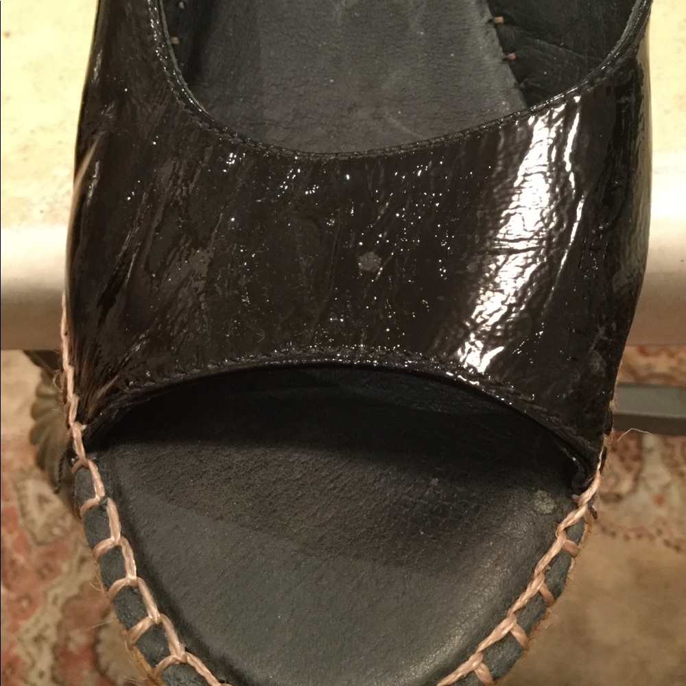 Shoes - Picture 3 of 4